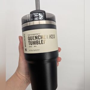 New STANLEY Quencher Flowstate Water Tumbler cup 20oz Black 🐰 🐣 🪻